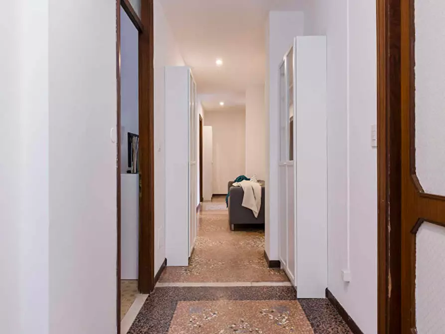 Immagine 10 di Camera in affitto  in Viale Giovanni Vicini a Bologna