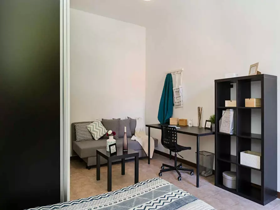 Immagine 1 di Camera in affitto  in Viale Giovanni Vicini a Bologna