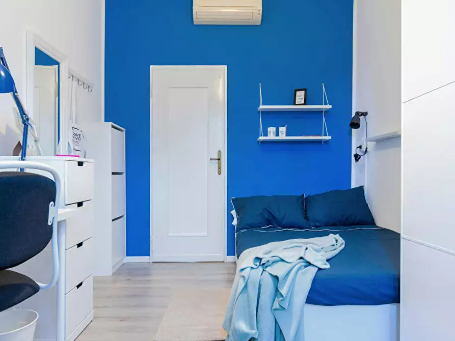 Immagine 1 di Camera in affitto  in Via Ugo Ojetti a Milano