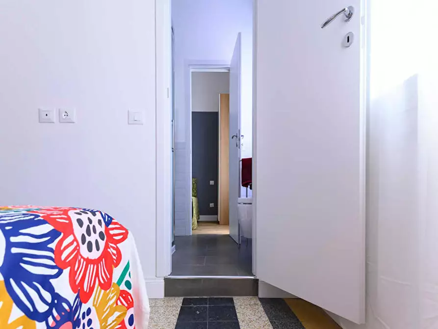 Immagine 6 di Camera in affitto  in Via Spalato a Milano