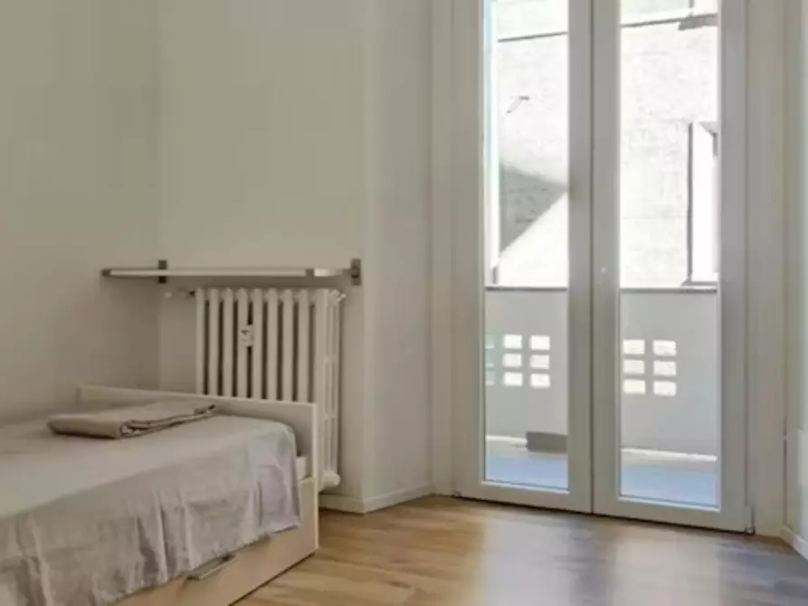 Immagine 2 di Camera in affitto  in Via Mac Mahon a Milano