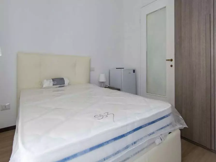 Immagine 2 di Camera in affitto  in Via Francesco Reina a Milano