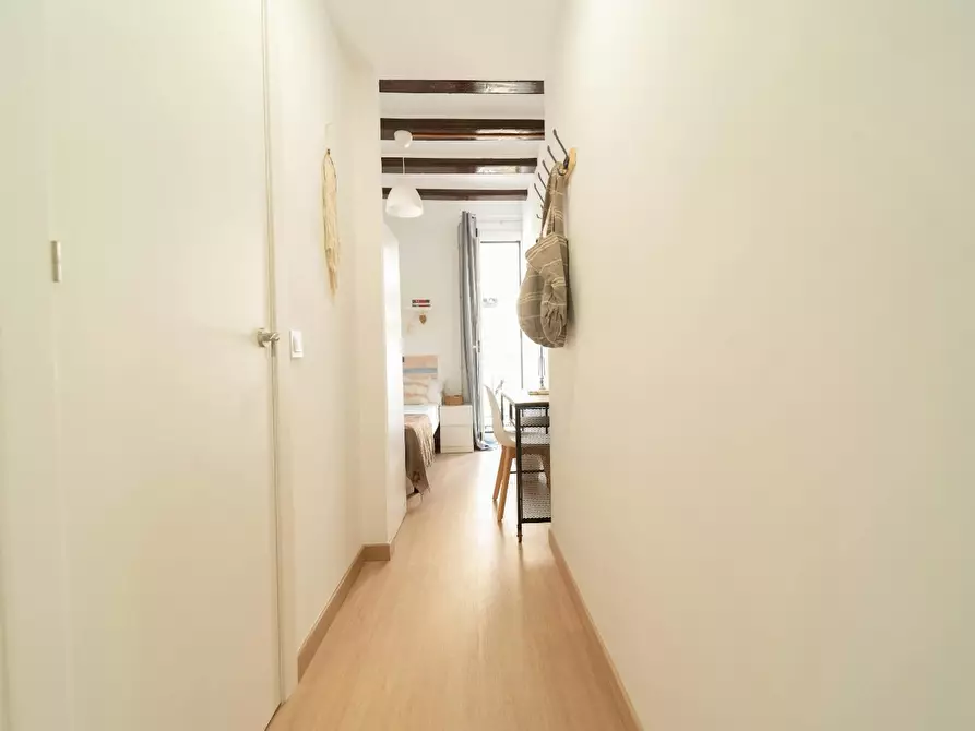 Immagine 6 di Camera in affitto  in Carrer de la Lluna a Barcelona