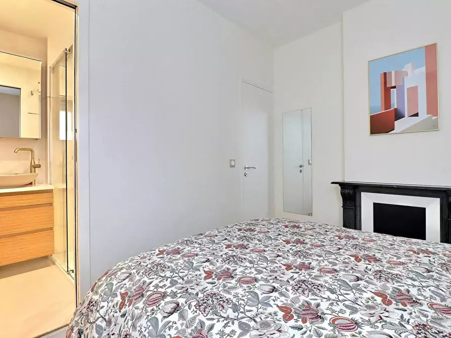 Immagine 10 di Appartamento in affitto  in Place Nattier a Paris 18