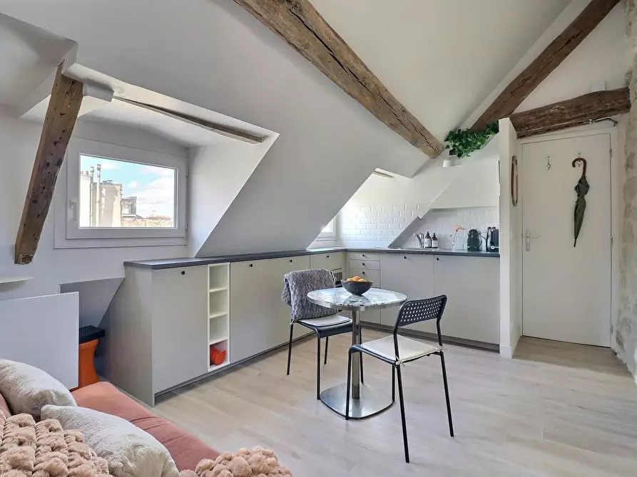 Immagine 4 di Appartamento in affitto  in Rue Paul Lelong a Paris