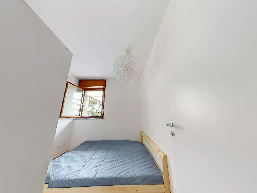 Immagine 4 di Camera in affitto  in Via Jan Palach a Milano