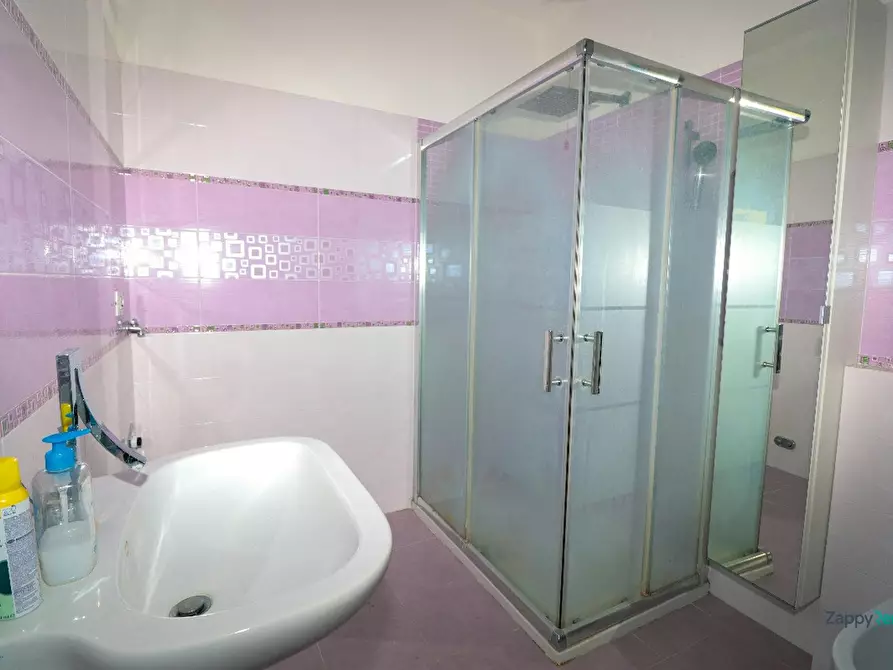 Immagine 9 di Camera in affitto  in Via Jan Palach a Milano