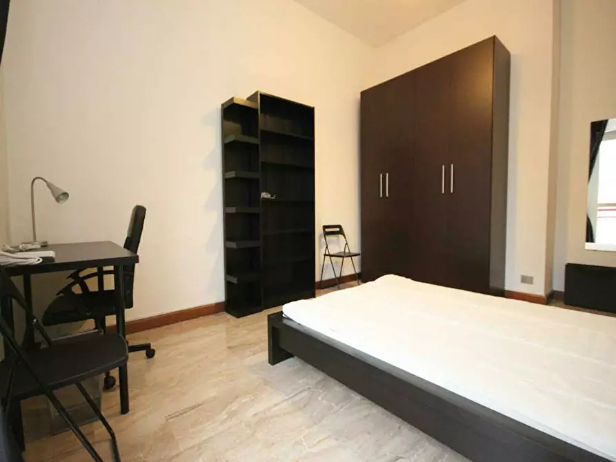 Immagine 10 di Camera in affitto  in Viale Sabotino a Milano