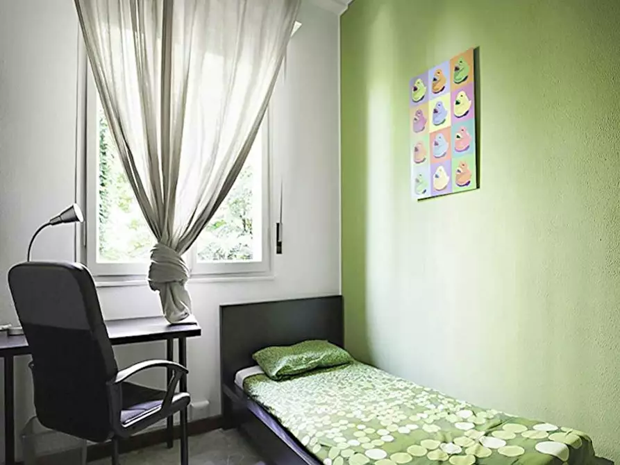 Immagine 1 di Camera in affitto  in Largo Cavalieri di Malta a Milano