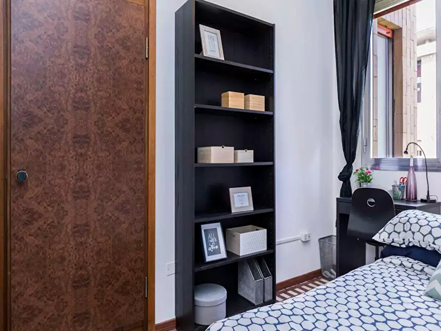 Immagine 6 di Camera in affitto  in Via Giuseppe Frua a Milano