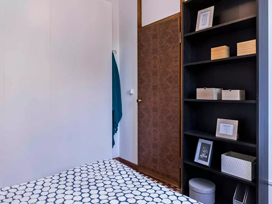 Immagine 5 di Camera in affitto  in Via Giuseppe Frua a Milano