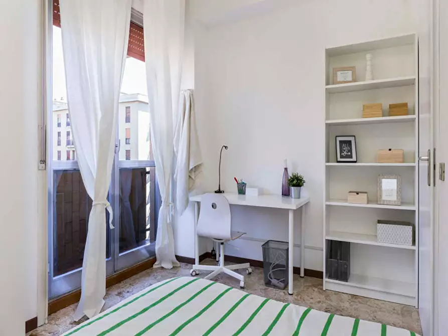 Immagine 4 di Camera in affitto  in Via Giuseppe Frua a Milano