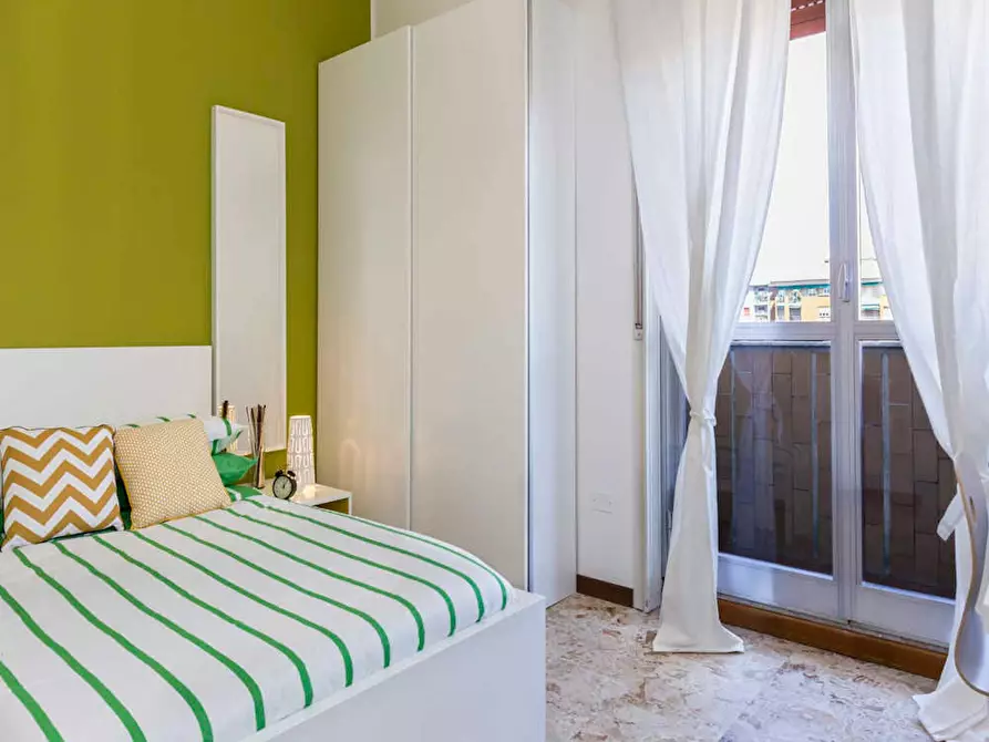 Immagine 1 di Camera in affitto  in Via Giuseppe Frua a Milano