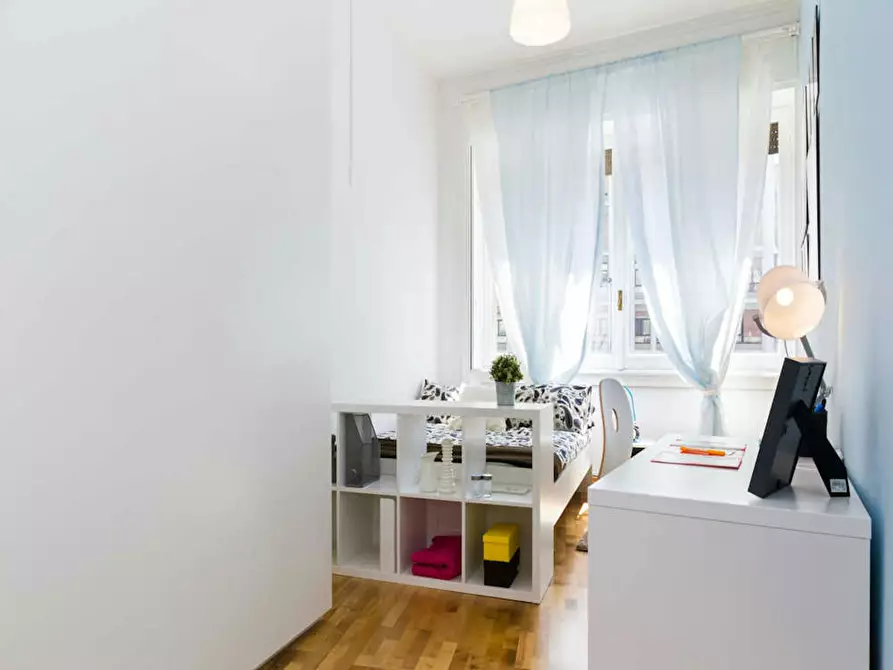 Immagine 2 di Camera in affitto  in Via Larga a Milano