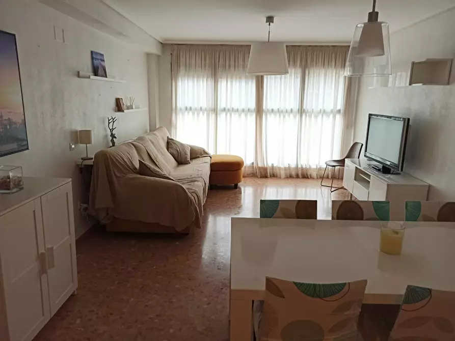 Immagine 7 di Camera in affitto  in Carrer Riu Jalón a Valencia