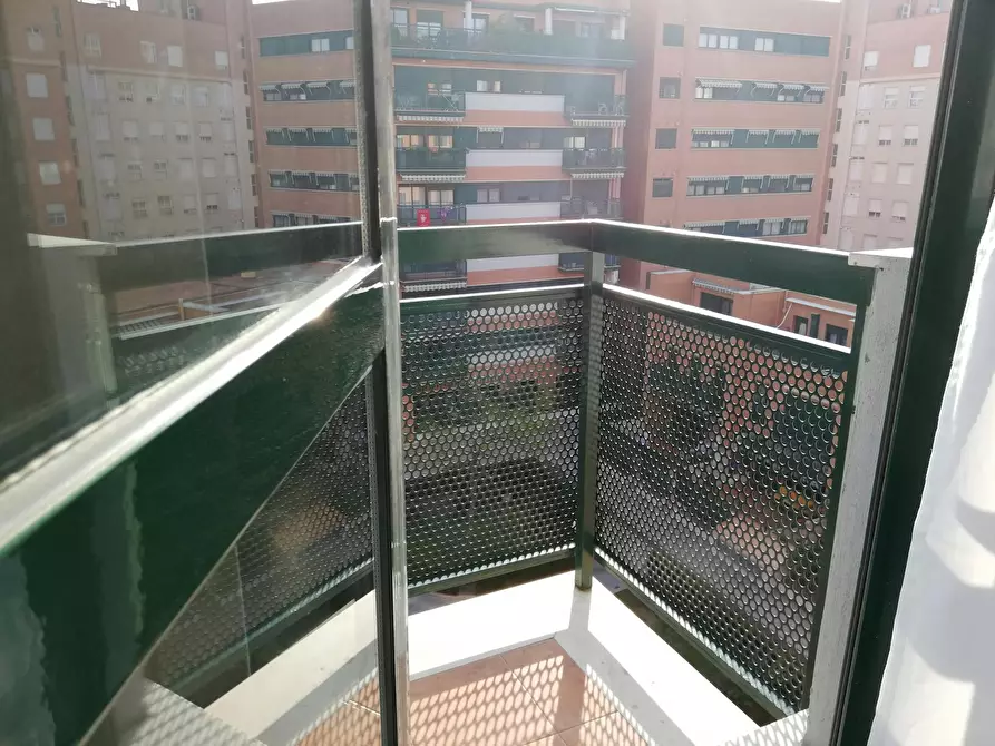 Immagine 9 di Camera in affitto  in Carrer Riu Jalón a Valencia