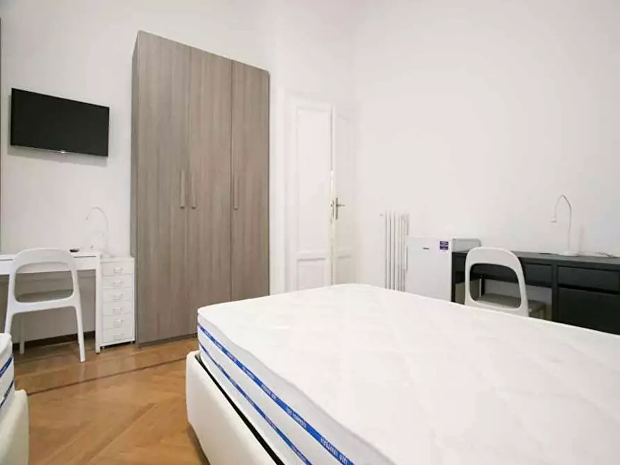 Immagine 2 di Camera in affitto  in Piazza Maria Adelaide di Savoia a Milano