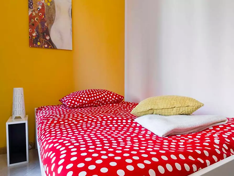 Immagine 1 di Camera in affitto  in Via Salvatore Barzilai a Milano