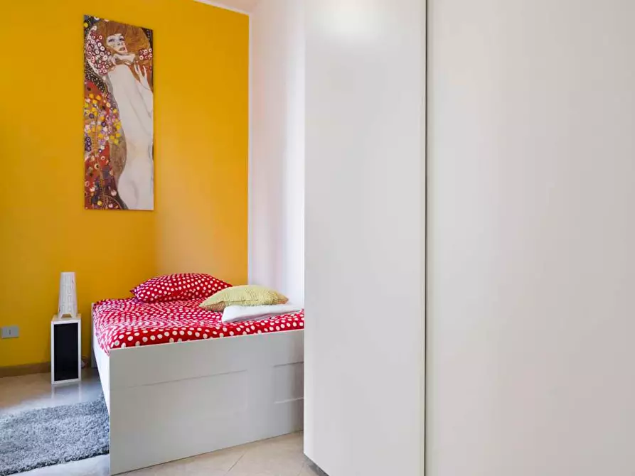 Immagine 5 di Camera in affitto  in Via Salvatore Barzilai a Milano