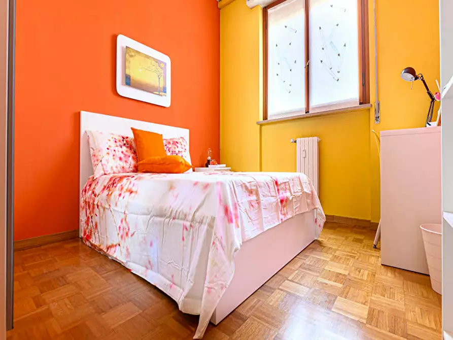 Immagine 1 di Camera in affitto  in Via Carlo Marx a Sesto San Giovanni