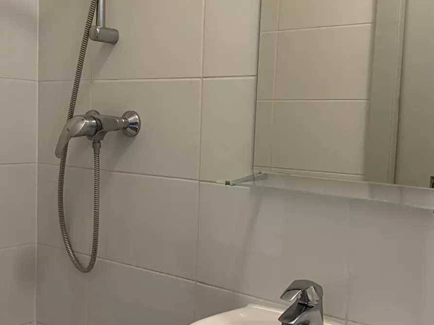 Immagine 4 di Appartamento in affitto  in Rue des Charpentiers a Strasbourg