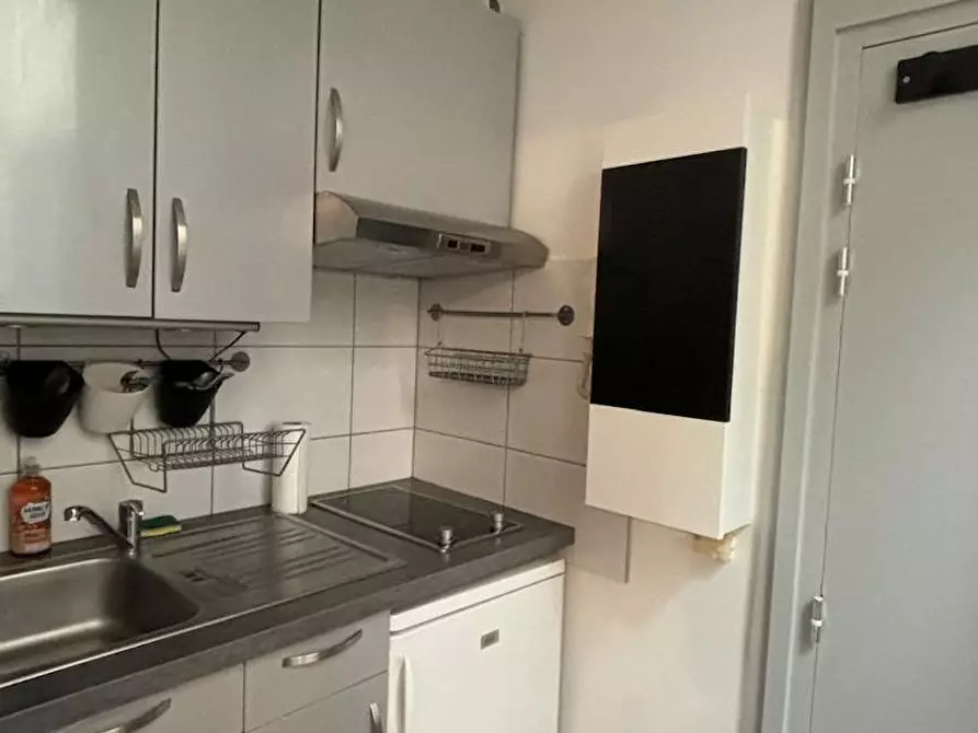 Immagine 10 di Appartamento in affitto  in Rue des Charpentiers a Strasbourg