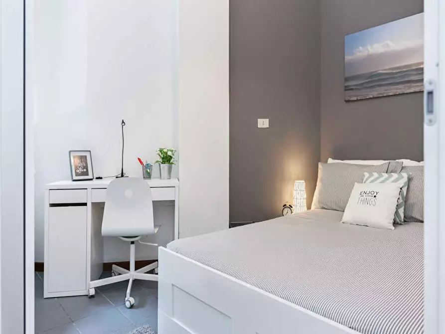 Immagine 2 di Camera in affitto  in Largo Cavalieri di Malta a Milano