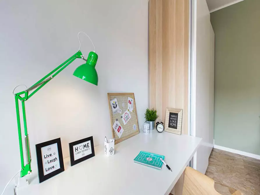 Immagine 7 di Camera in affitto  in Via Gianni Caproni a Milano