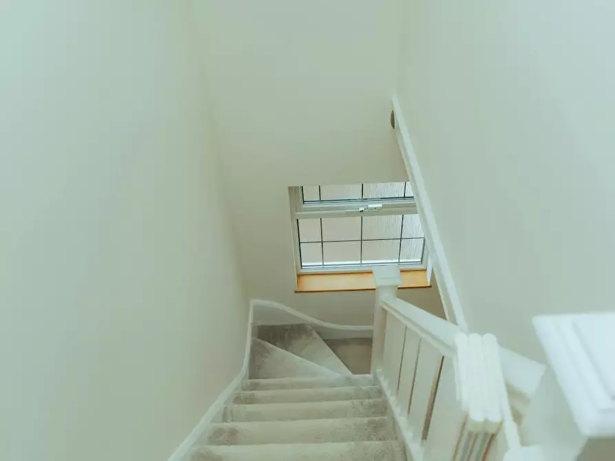Immagine 3 di Casa indipendente in affitto  in Newlands Drive a Hurst Green
