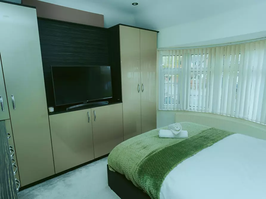 Immagine 8 di Casa indipendente in affitto  in Newlands Drive a Hurst Green