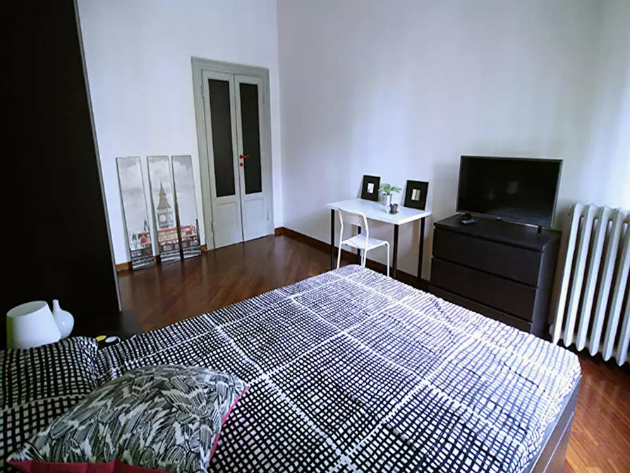 Immagine 6 di Camera in affitto  in Viale Abruzzi a Milano
