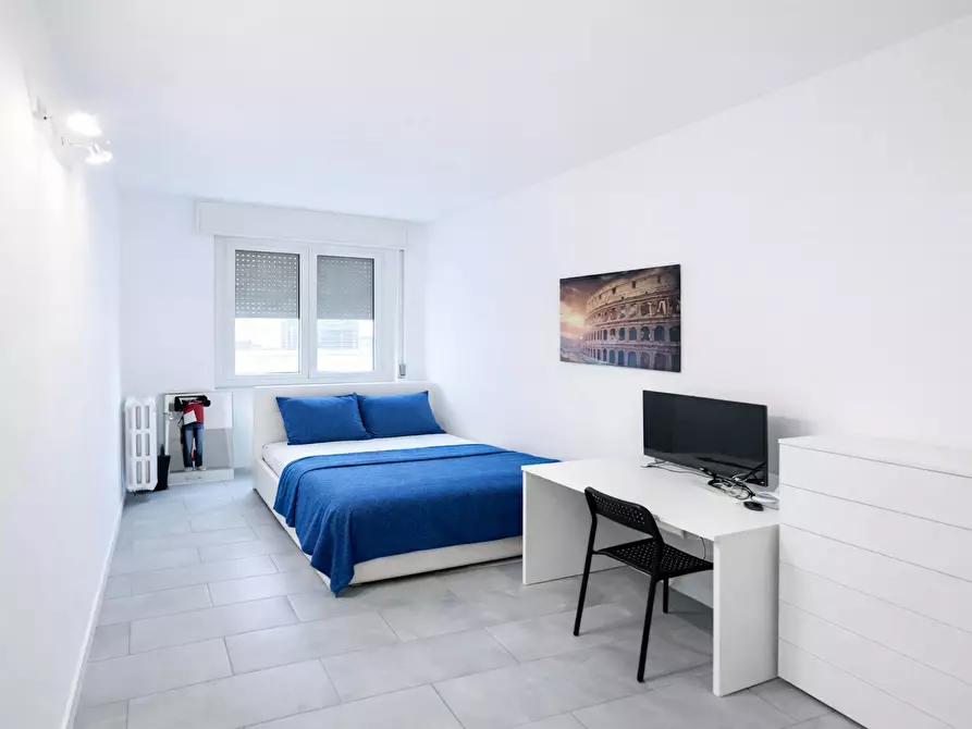 Immagine 2 di Camera in affitto  in Via Felice Casati a Milano