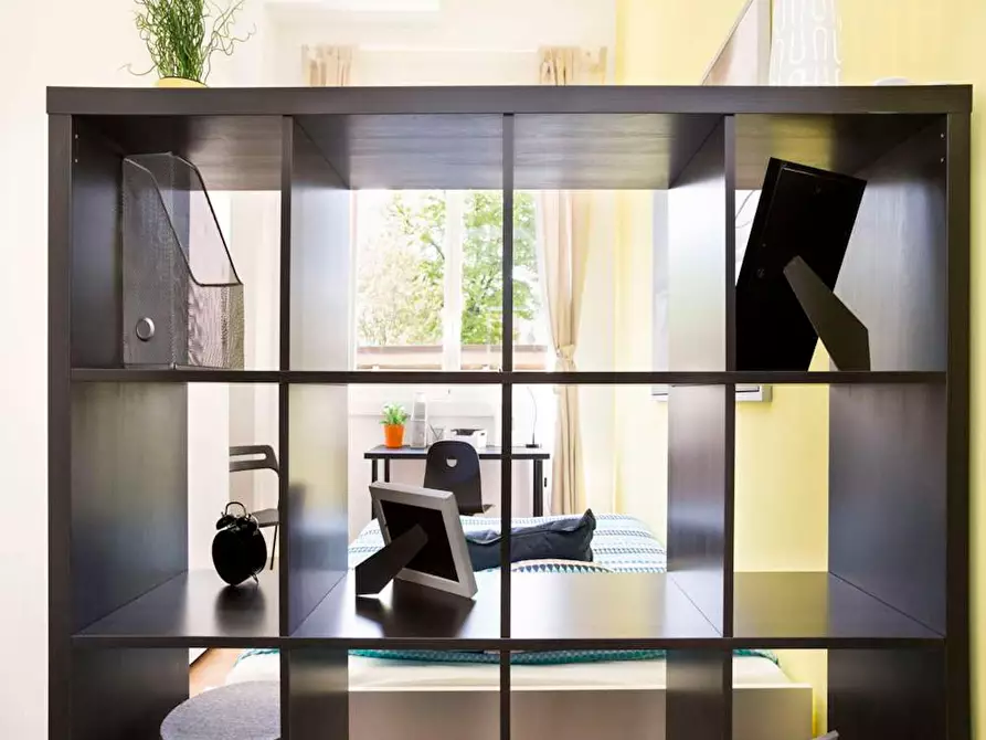 Immagine 4 di Camera in affitto  in Via Legnone a Milano