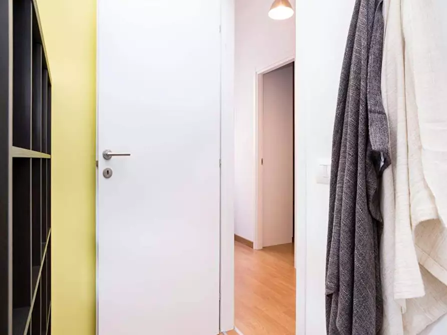 Immagine 7 di Camera in affitto  in Via Legnone a Milano