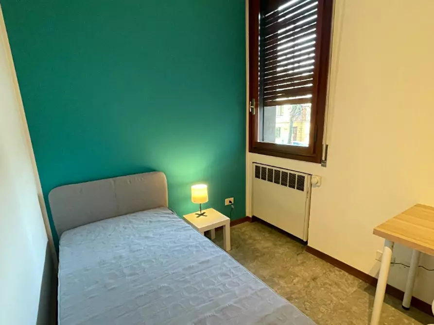 Immagine 8 di Camera in affitto  in Viale Giuseppe Barilli Quirico Filopanti a Bologna