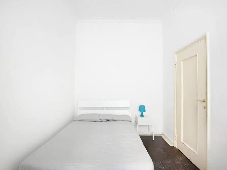 Immagine 2 di Camera in affitto  in Via Raimondo Franchetti a Milano