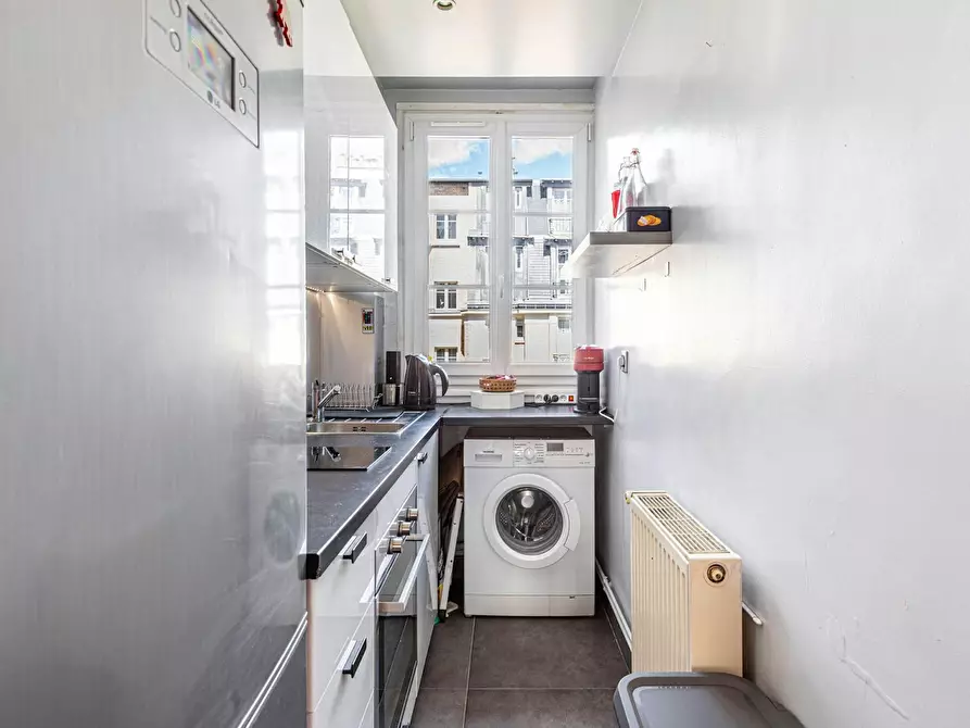 Immagine 2 di Appartamento in affitto  in Rue Notre-Dame-des-Champs a Paris 06
