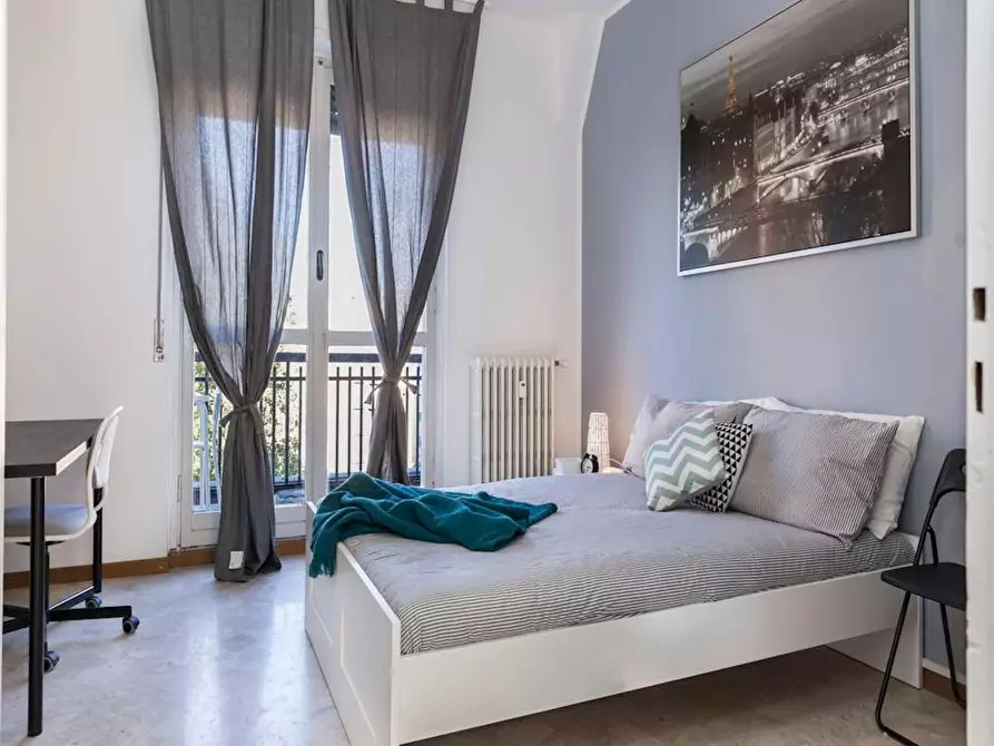 Immagine 3 di Camera in affitto  in Via delle Acacie a Buccinasco