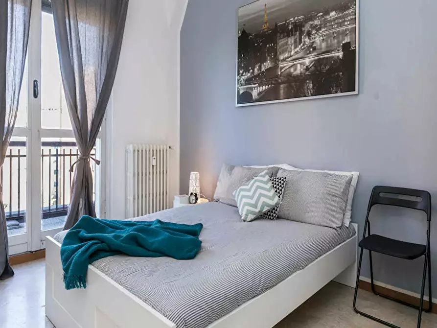 Immagine 1 di Camera in affitto  in Via delle Acacie a Buccinasco