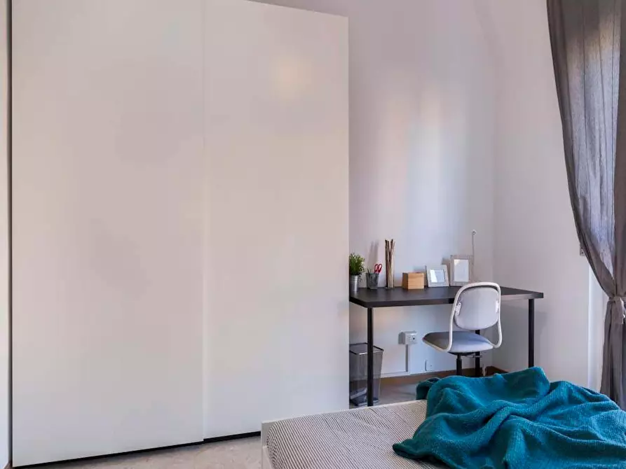 Immagine 6 di Camera in affitto  in Via delle Acacie a Buccinasco