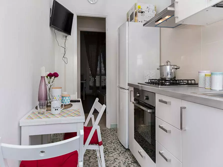 Immagine 8 di Camera in affitto  in Via delle Acacie a Buccinasco