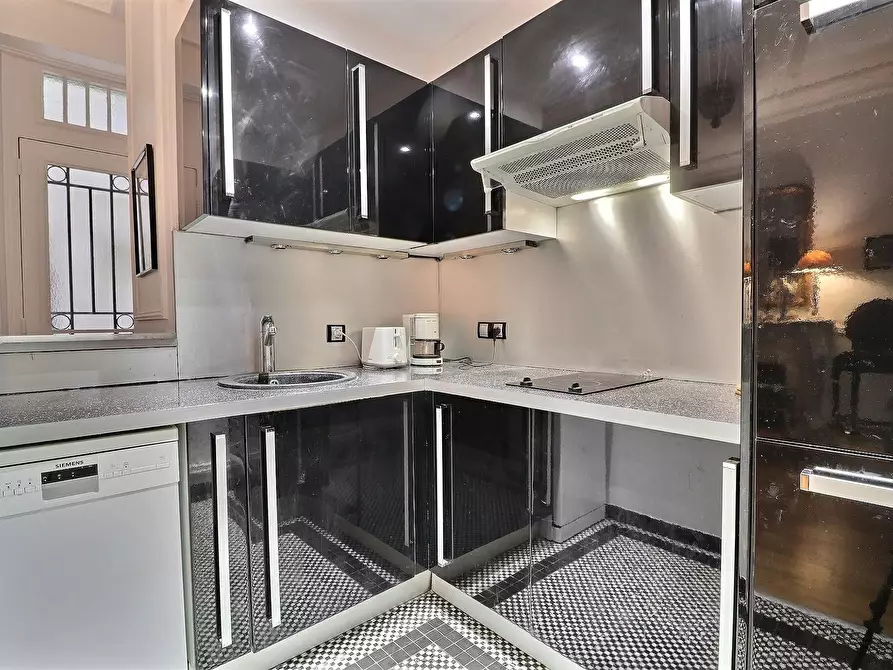Immagine 6 di Appartamento in affitto  in Rue de la Faisanderie a Paris 16
