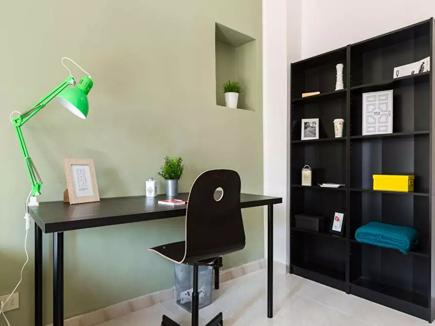 Immagine 5 di Camera in affitto  in Piazza Cartagine a Milano