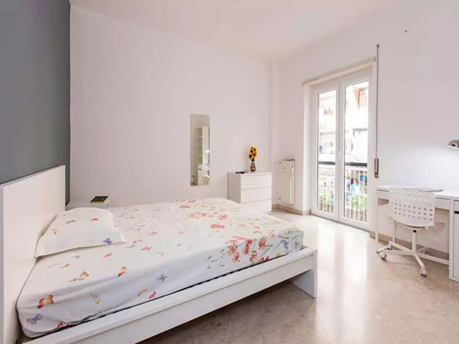 Immagine 4 di Camera in affitto  in Via Oderisi da Gubbio a Roma