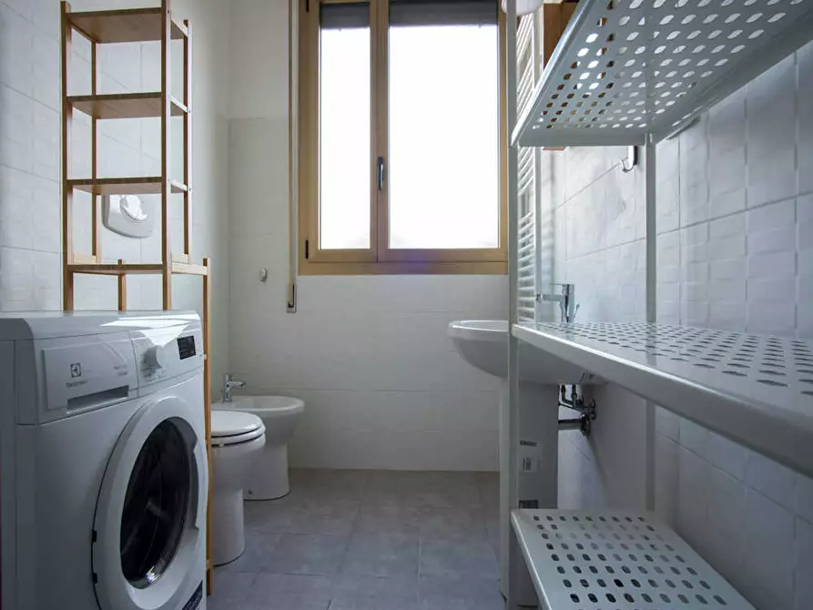 Immagine 10 di Camera in affitto  in Viale Giovanni Vicini a Bologna