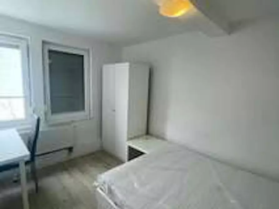 Immagine 5 di Camera in affitto  in Hedelfinger Platz a Stuttgart