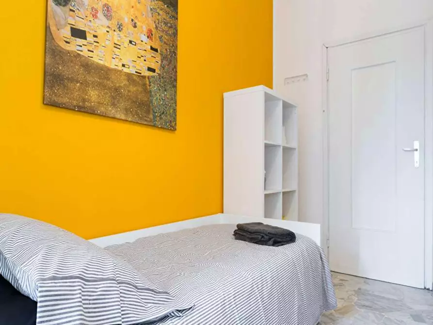 Immagine 1 di Camera in affitto  in Via Salvatore Barzilai a Milano