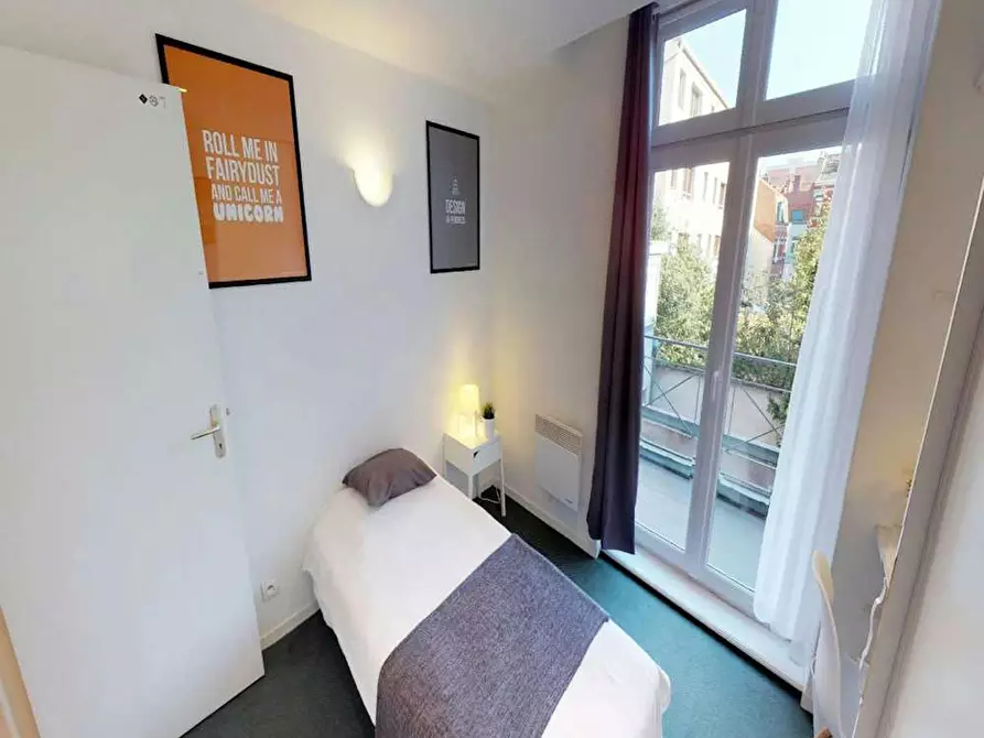 Immagine 2 di Camera in affitto  in Rue Esquermoise a Lille