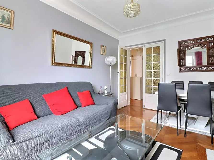 Immagine 4 di Appartamento in affitto  in Rue de l'Assomption a Paris 16