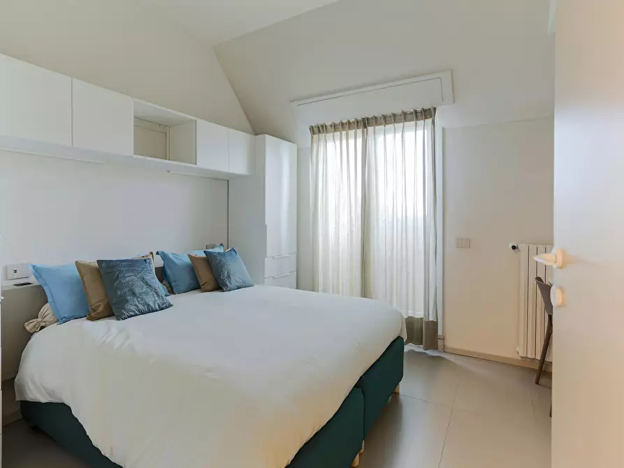 Immagine 6 di Appartamento in affitto  in Via Doberdò a Milano